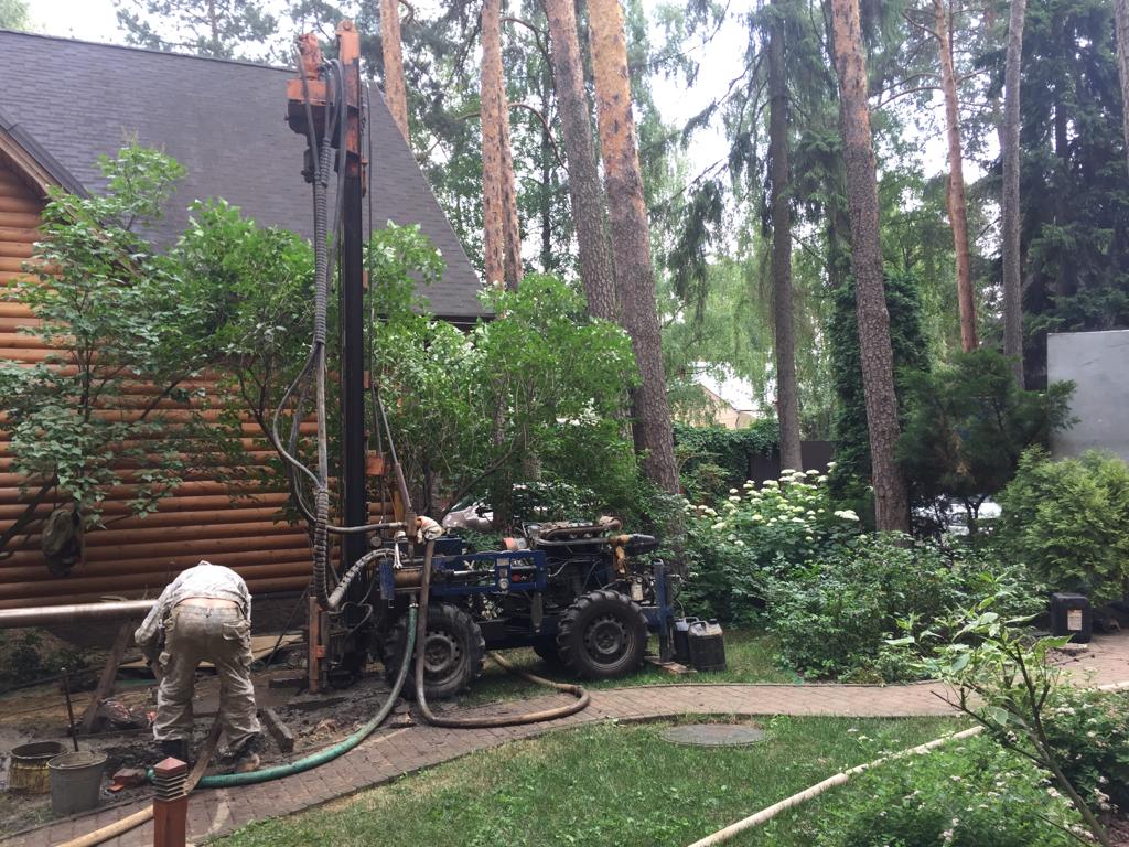 Бурение и обустройство скважины в поселке Быкова  